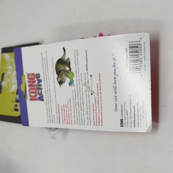 New Cat Toys Jeffers Mylar Crackle Balls & Kong Active Ball - Picture 4 of 4